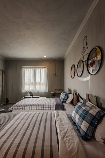 Bedroom 12