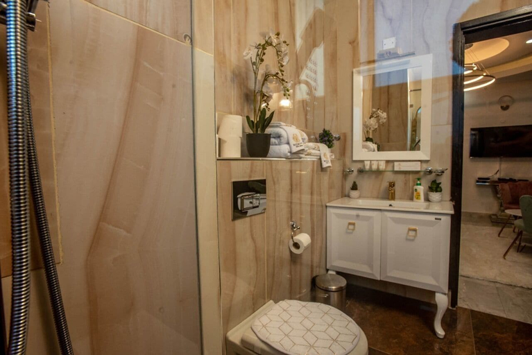 Bathroom 2, Lux Suites the Palms Apartments Nyali, Nyali