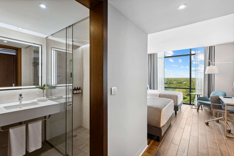 Bathroom 5, Avani Cancun Airport, Benito Juárez