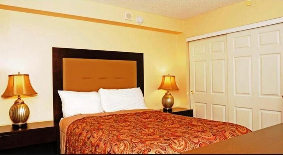 Bedroom 2, Jockey Club 2 bed 2 ba, Clark