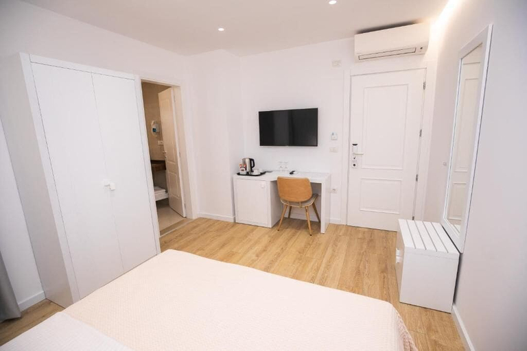 Bedroom 4, Hotel Elior, Tirana