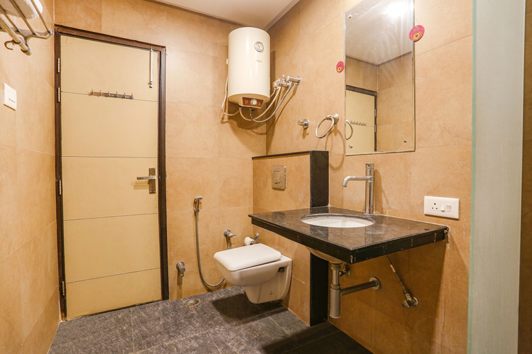 Bathroom, Fabhotel Mng, Kanpur Nagar