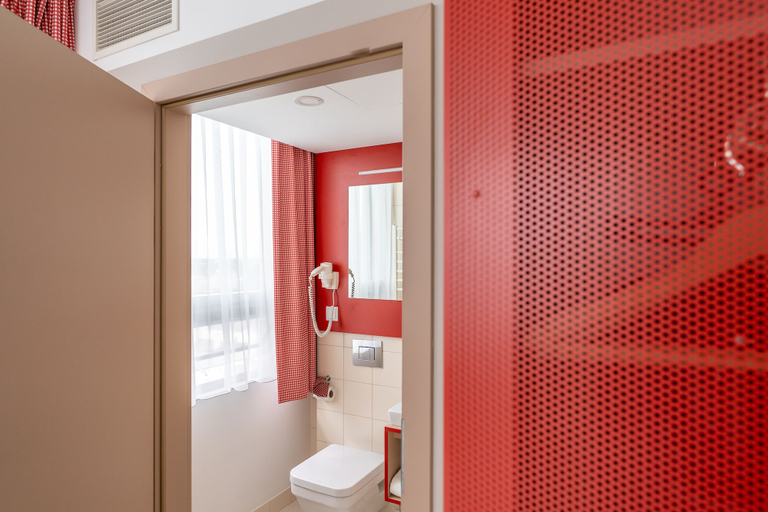 Bathroom 4, Hotel Altus Poznań Old Town - Destigo Hotels, Poznań City