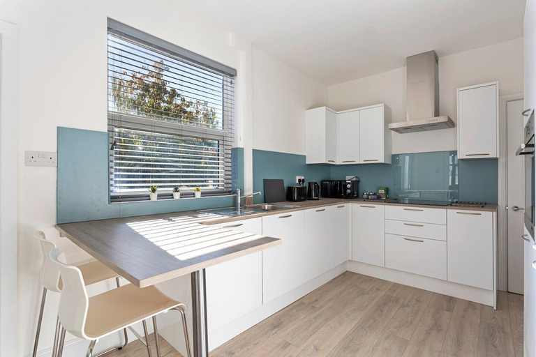 Others 5, Jasmine Villa - Ideal for QMC & Uni - Free parking, Nottingham