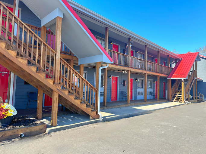 Riverside Suites, Garrett