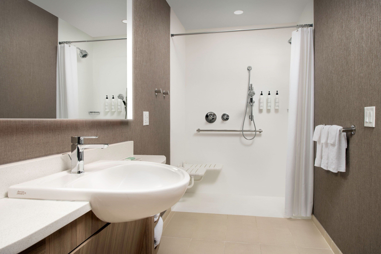 Bathroom 3, SpringHill Suites by Marriott Cincinnati Mason, Warren