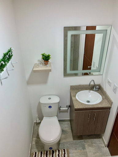 Bathroom 2, Guatape Lake view, Guatapé