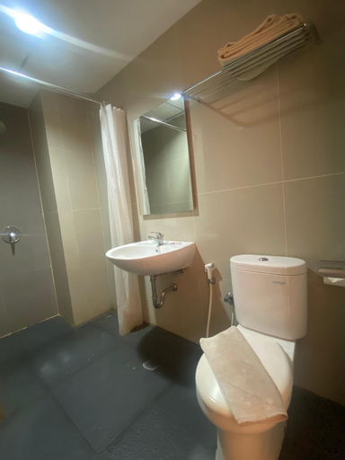 Bathroom 7