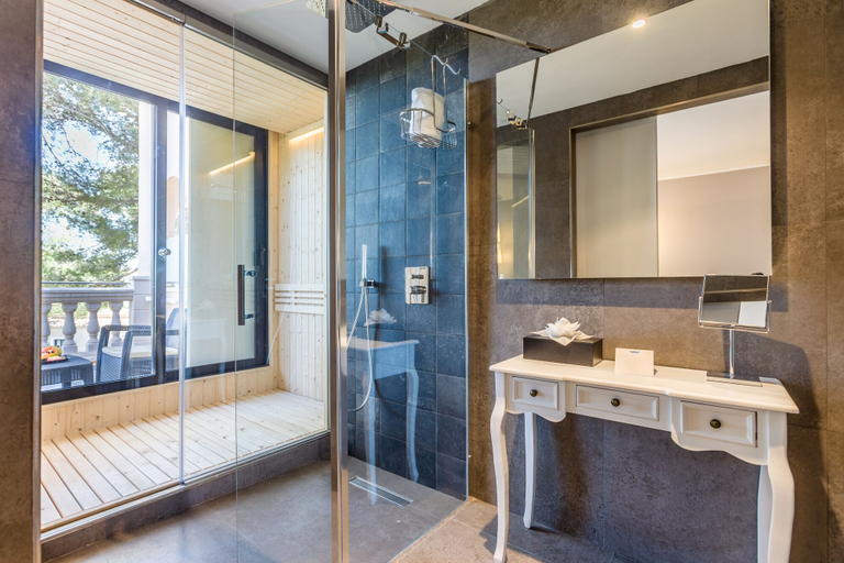 Bathroom 5, Lago Garden Apart-suites & Spa Hotel, Baleares