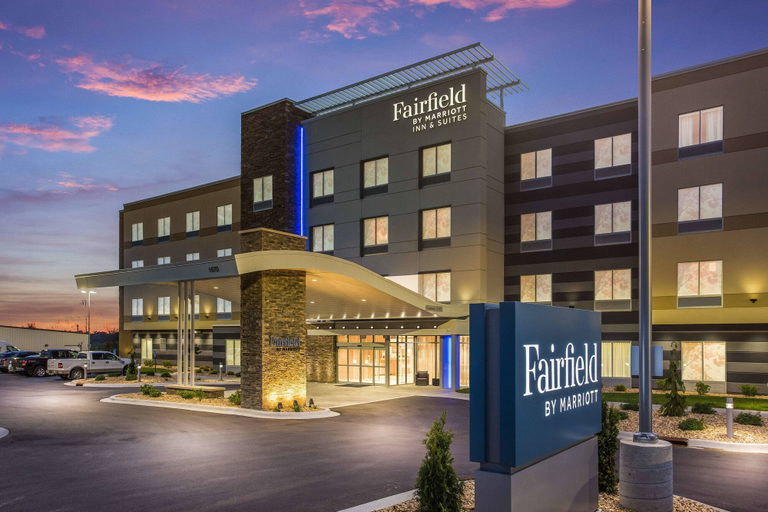 Exterior & Views 1, Fairfield Inn & Suites by Marriott Rolla, Phelps