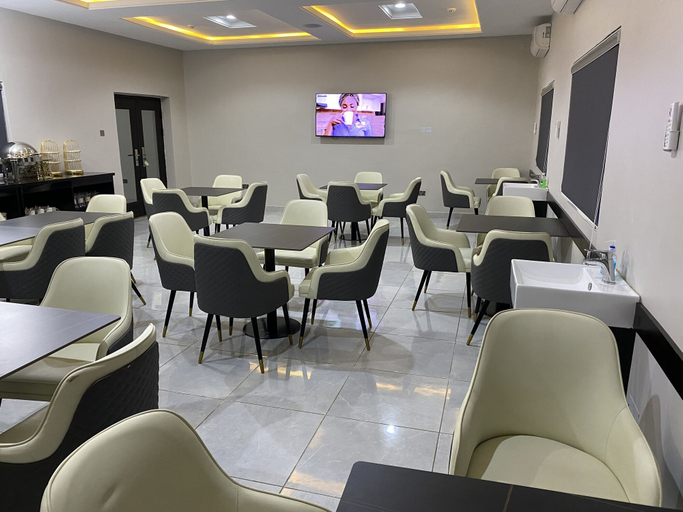 Food & Drinks, Emmaag Hotel, Ibadan, IbadanNorth