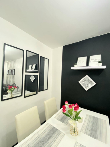 Others 5, Balcony & 2BR Townhouse near Aquaplanet & Airport, Mabalacat