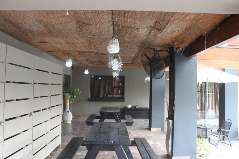 Others 4, Villa Pesca, Uthungulu