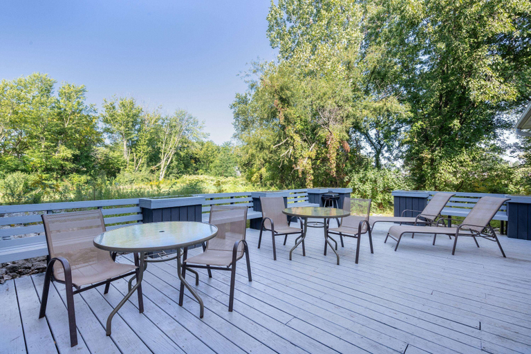 Food & Drinks 5, Baymont by Wyndham Kirksville University Area, Adair
