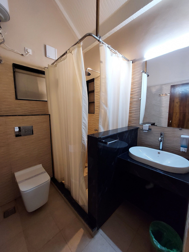 Bathroom 4, OmBodhi Retreat, Uttara Kannada