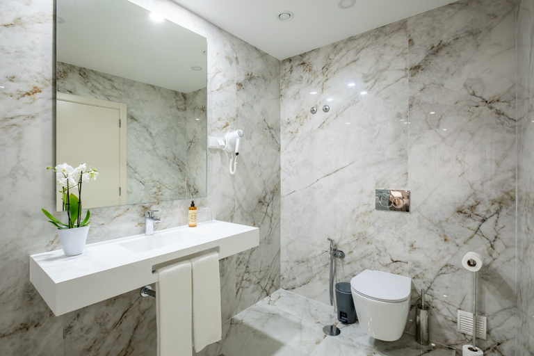 Bathroom 5, Lagos Atlantic Hotel, Lagos