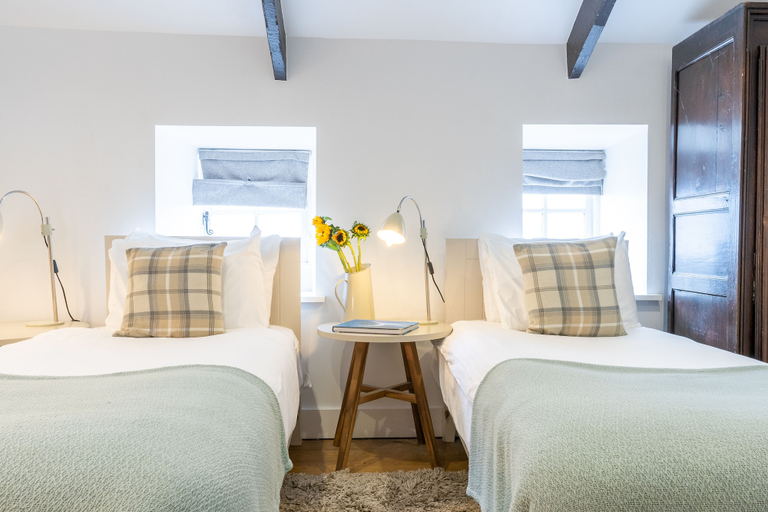 Bedroom 3, The Saddle and Stable Rooms, Cornwall