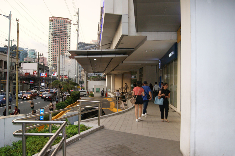 Others 1, The Beacon Makati, Makati City