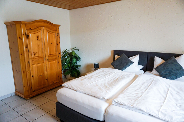 Bedroom 6