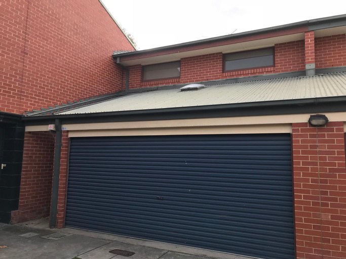 Cozy and quiet Townhouse in Adelaide City, Adelaide