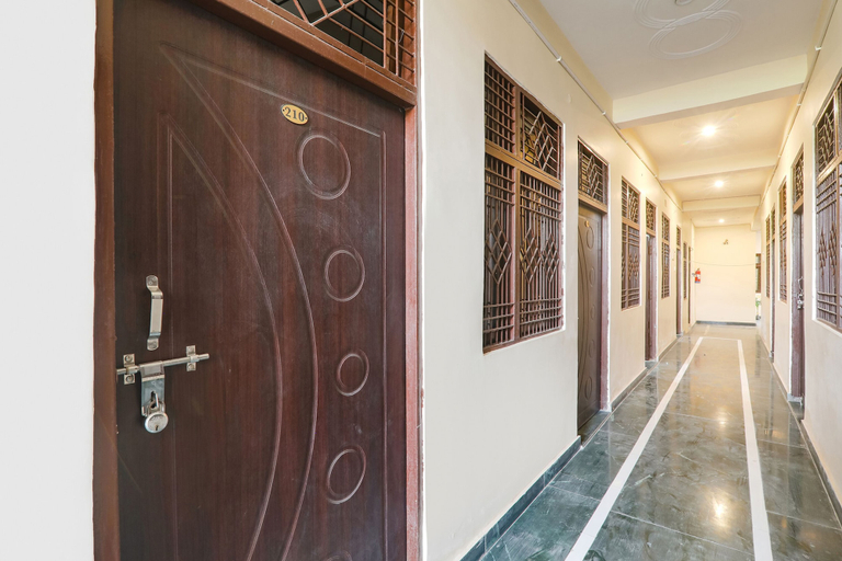 Others 5, FabHotel Haidri, Kaushambi