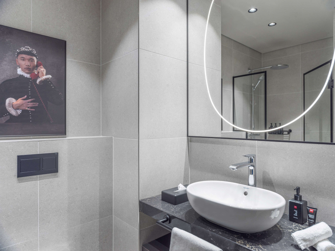 Bathroom 3, Radisson RED Helsinki, Uusimaa