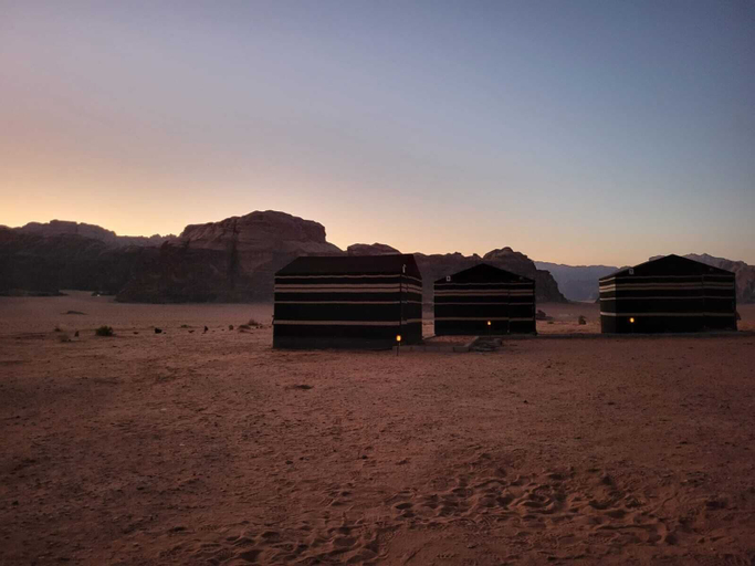 Others 4, Wadi Rum Desert Heart, Quaira
