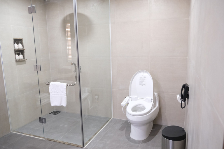 Bathroom 5, BANG ONSEN SPA & RESORT, Lệ Thủy