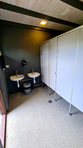 Bathroom, Grey house No.10, calm beach, playground, BBQ, Liepaja