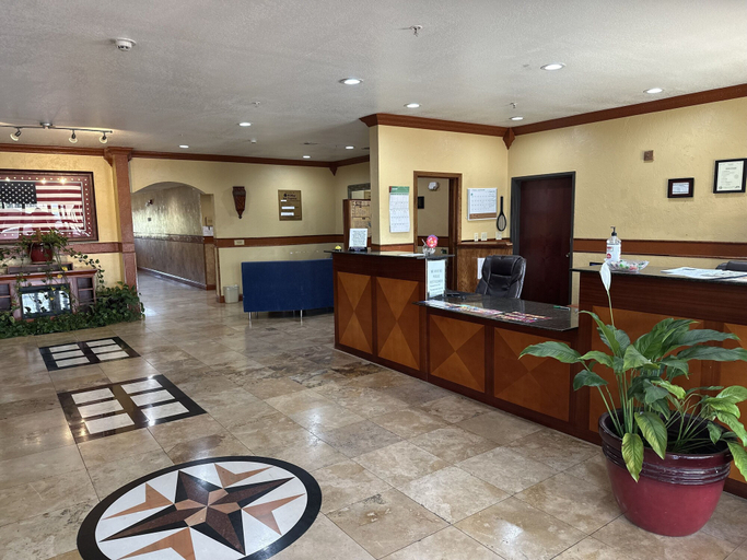 Others, HiWay Inn Express, Choctaw