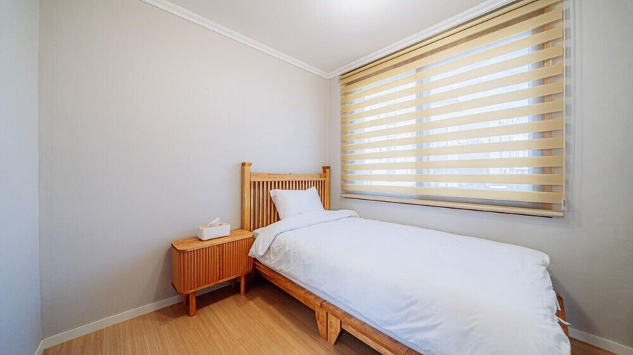 Bedroom 2, dal geulim goun, Chuncheon