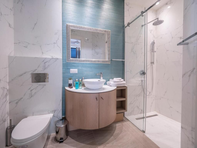 Bathroom 3, Apartments Perla Budva