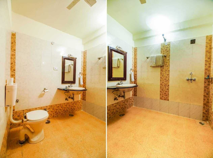 Bathroom, Hotel Utsav Niwas, Jaipur