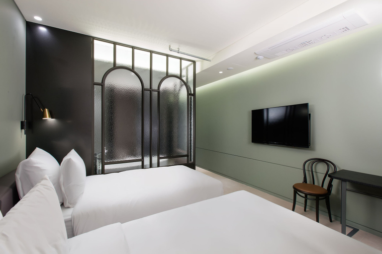 Bedroom 3, Park Marine Hotel, Namdong