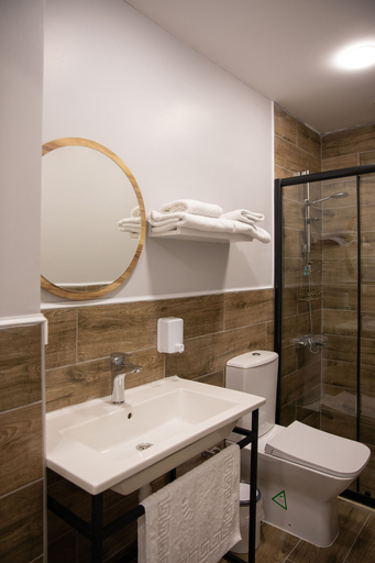 Bathroom 5, NarPera Taksim Boutique Hotel, Beyoğlu