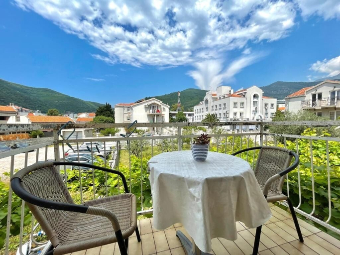 Others 4, Garden House Budva