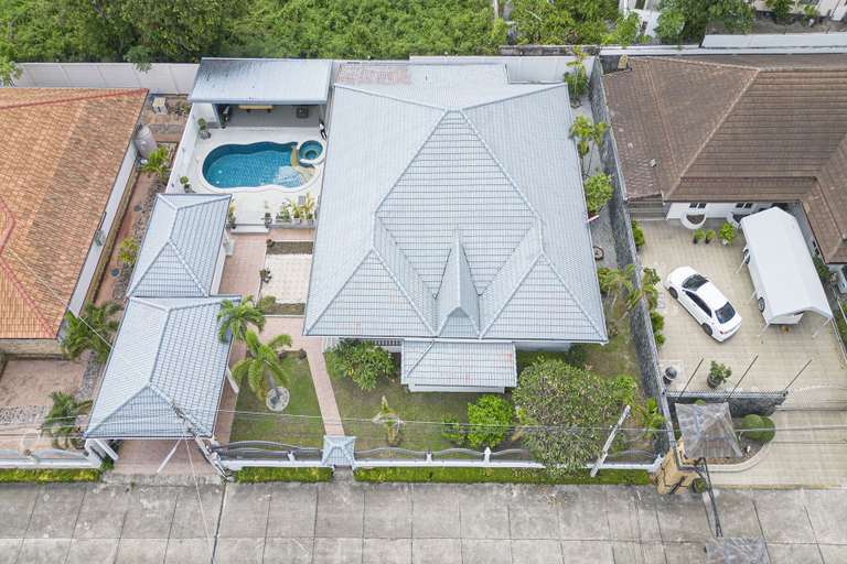 Others 5, 6 Bedroom Tropical Pool Villa - V6, Bang Lamung