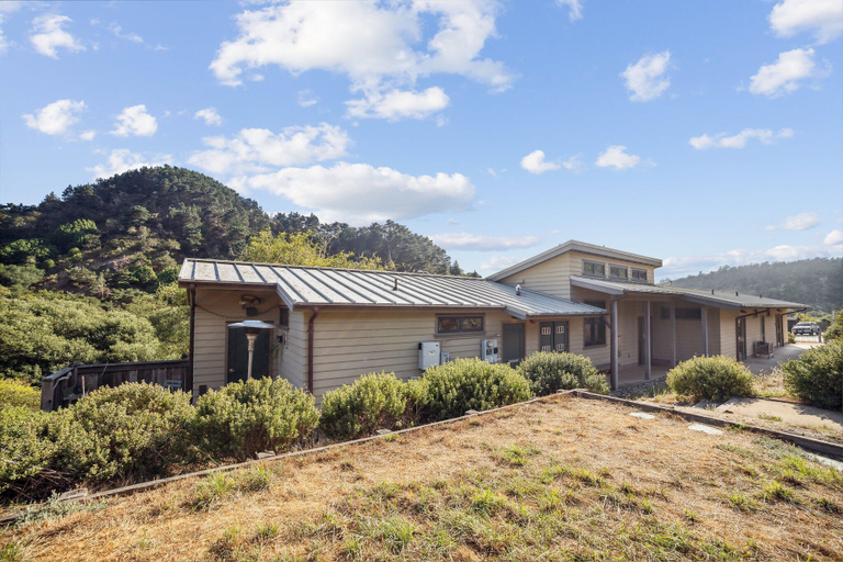 Exterior & Views 2, Limantour Lodge, Marin