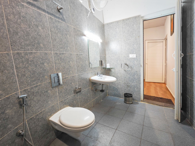 Bathroom 4, Ibex Resorts, Valparai (Mistly), Coimbatore