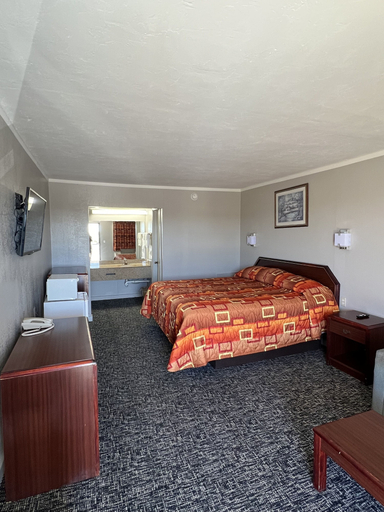 Bedroom 5, Hotel 81 El Reno, Canadian