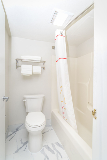 Bathroom 5, Philadelphia Suites-Extended Stay, Philadelphia