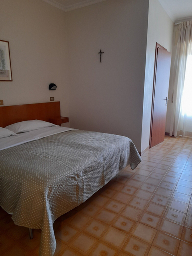 Bedroom 3, Hotel Continental, Frosinone