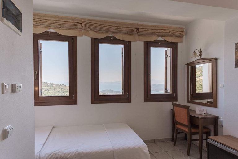 Bedroom 2, Archontiko Anemos, Thessaly