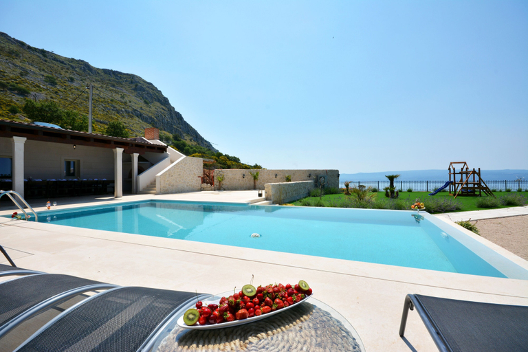 Sport & Beauty 2, View 4 You Apartments, Podstrana