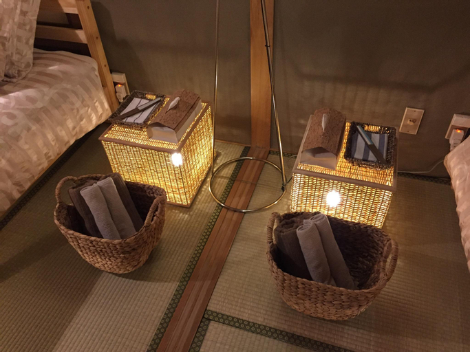 Others 4, For family trip.Can stay4to10people.Near theJRsta., Takamatsu