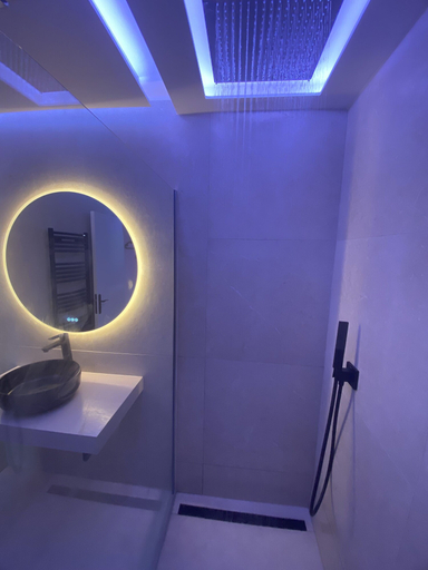 Bathroom 4, Marines Appartement, Var