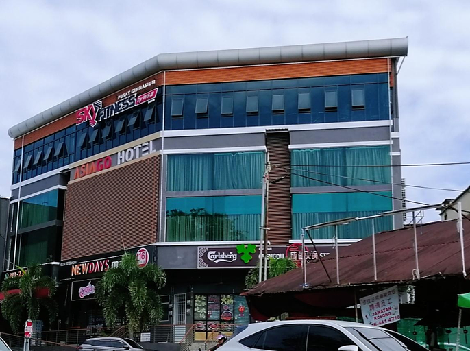 Exterior & Views