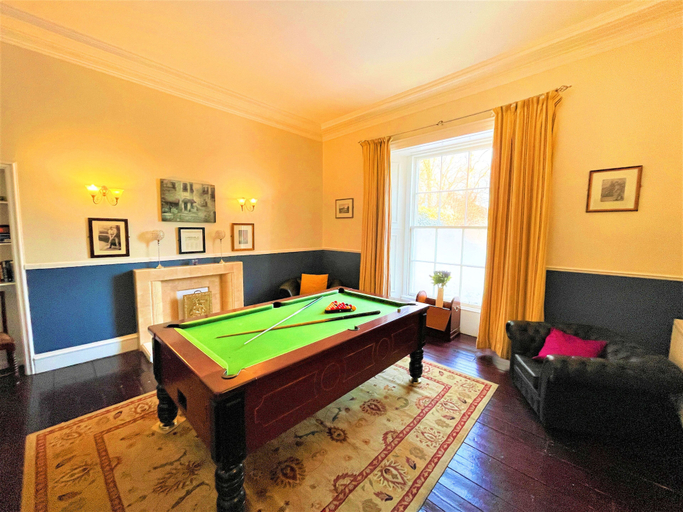 Others 5, Kirkhill Estate Rooms, Midlothian