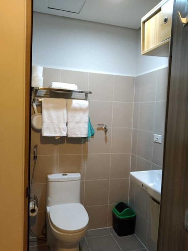 Bathroom 3, JK Coastal Inn, Pasay City