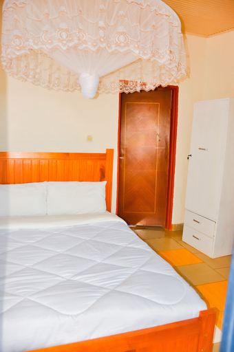 Bedroom 2, Livalana Hotel, Karongi